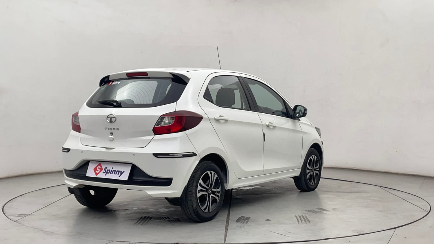 Used 2022 Tata Tiago XZ Petrol Manual exterior RIGHT REAR CORNER VIEW