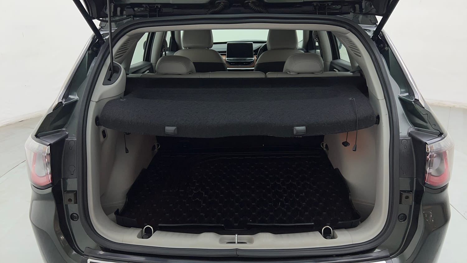 2022 Jeep Compass Limited (O) 1.4 Petrol DCT-25