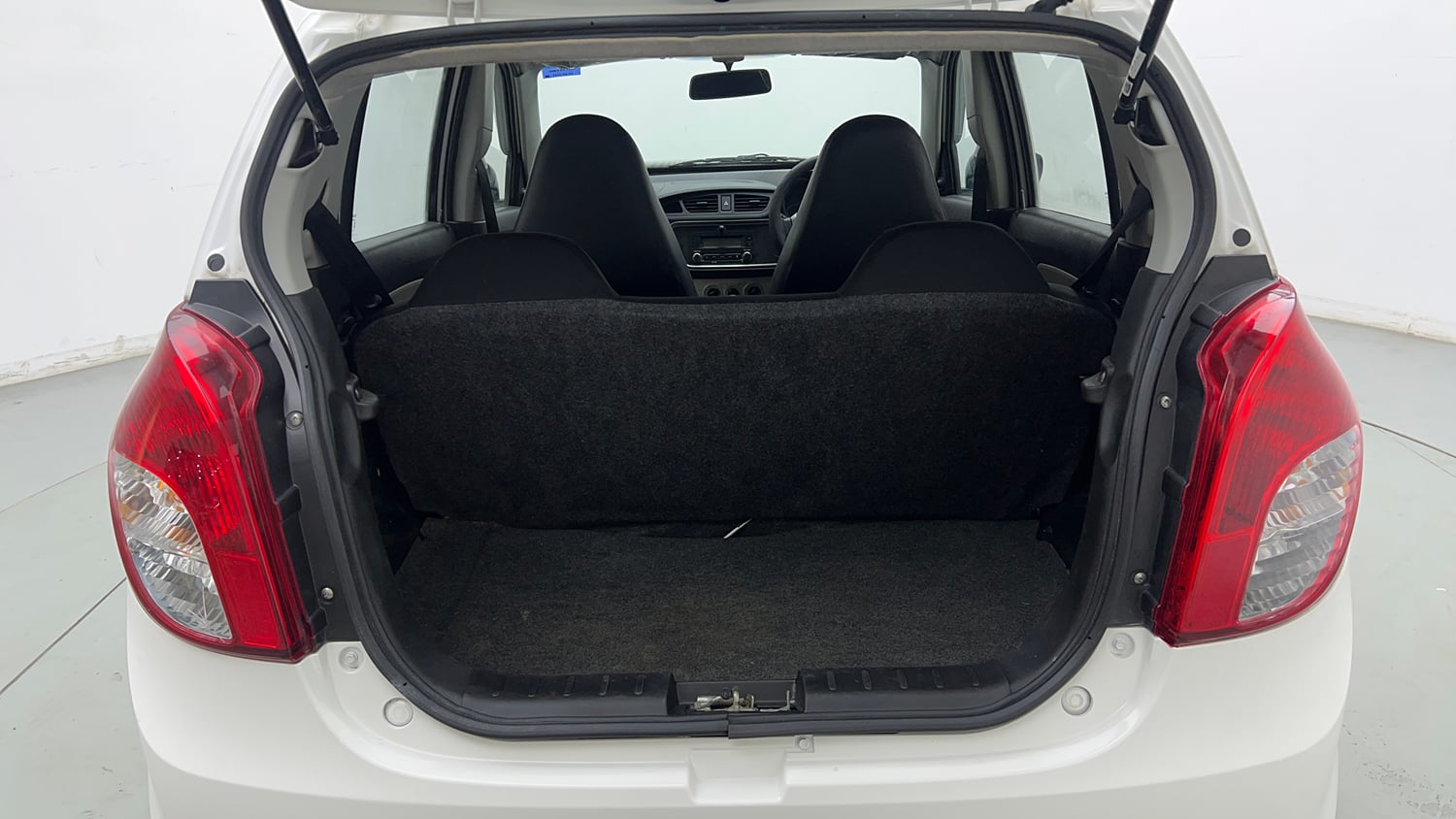 Used 2021 Maruti Suzuki Alto 800 VXi Petrol Manual interior DICKY INSIDE VIEW