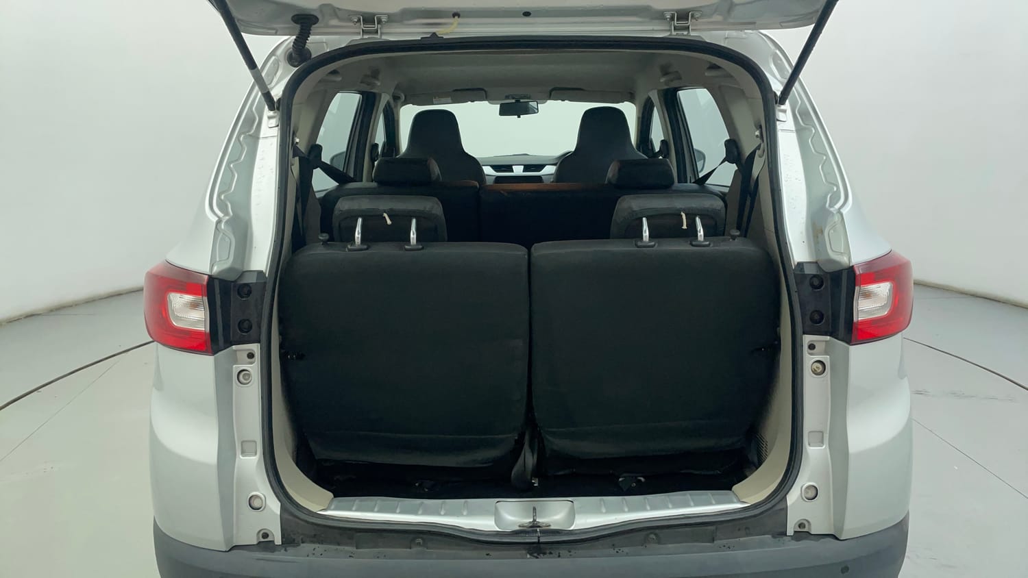 Used 2019 Renault Triber RXZ Petrol Manual interior DICKY INSIDE VIEW