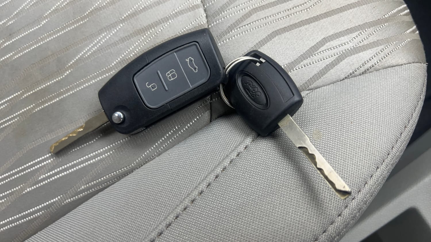Used 2014 Ford EcoSport Titanium 1.5 Ti-VCT Petrol Manual extra CAR KEY VIEW