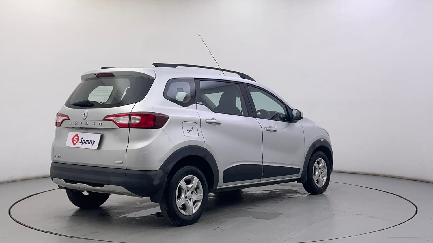 Used 2019 Renault Triber RXZ Petrol Manual exterior RIGHT REAR CORNER VIEW