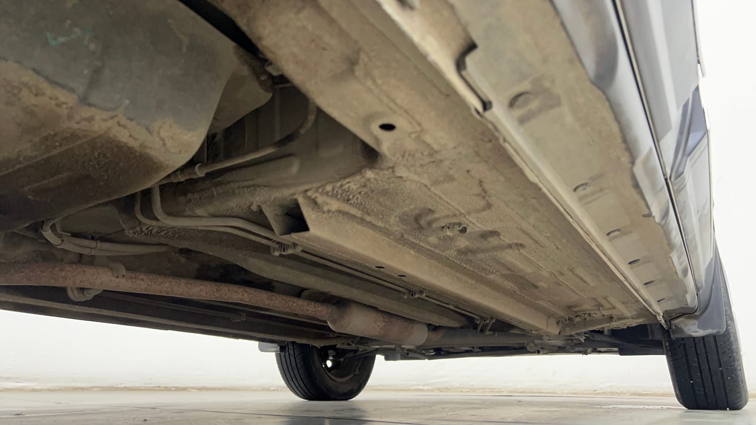 Used 2021 Renault Kiger RXL AMT Petrol Automatic extra REAR RIGHT UNDERBODY VIEW