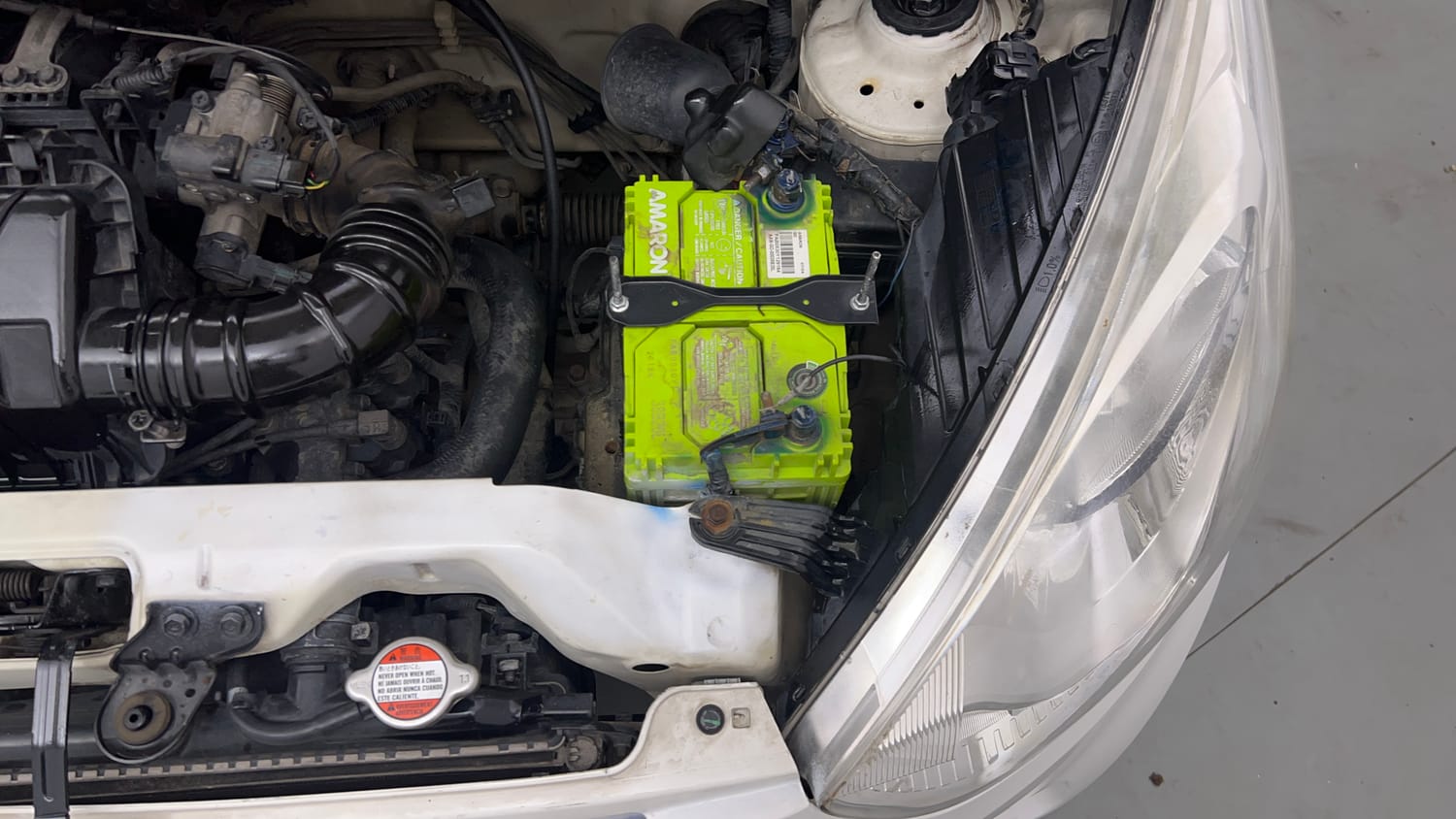 Used 2014 Hyundai Eon Era + Petrol Manual engine ENGINE LEFT SIDE VIEW