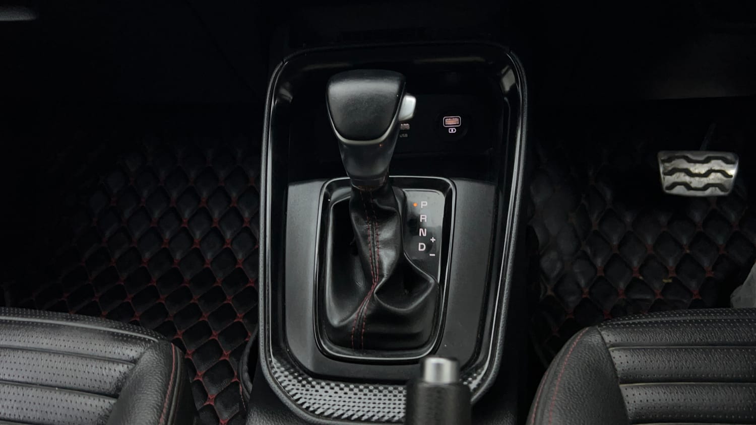 2020 Kia Sonet GTX Plus 1.0 DCT-16