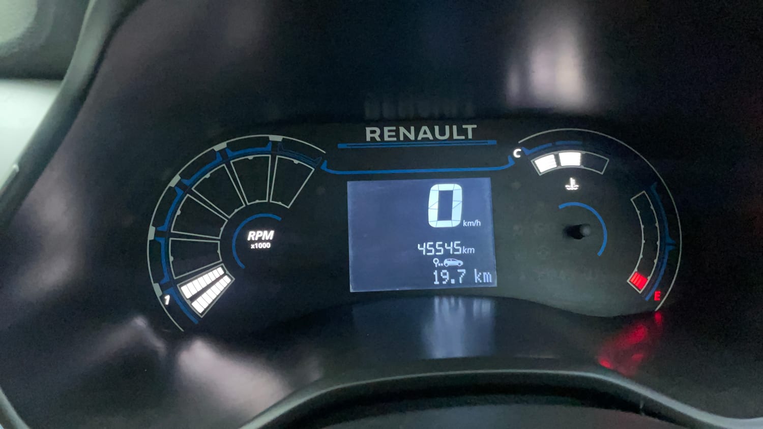 Used 2019 Renault Triber RXZ Petrol Manual interior CLUSTERMETER VIEW