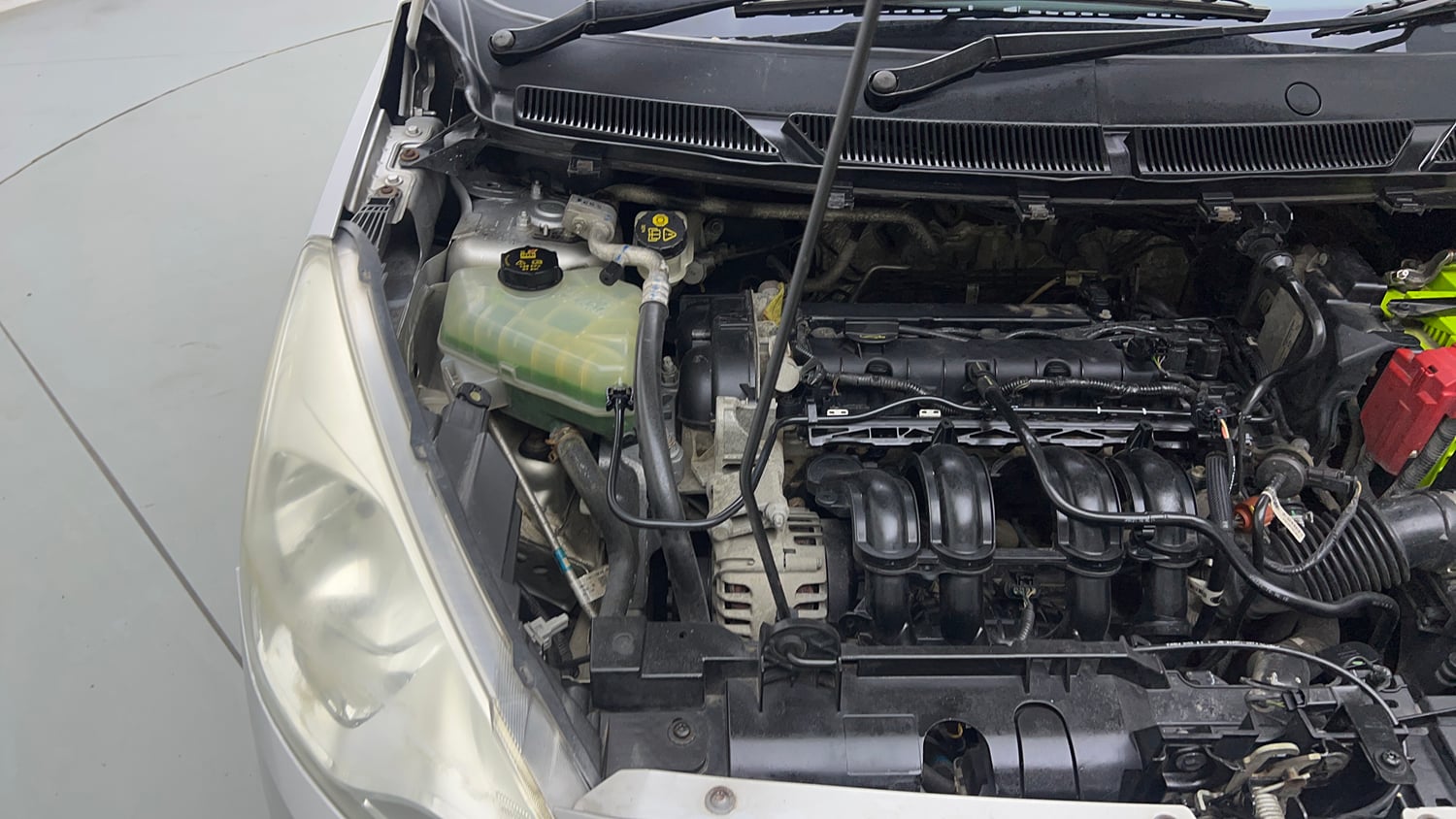 Used 2016 Ford Figo Titanium 1.2 Ti-VCT Petrol Manual engine ENGINE RIGHT SIDE VIEW