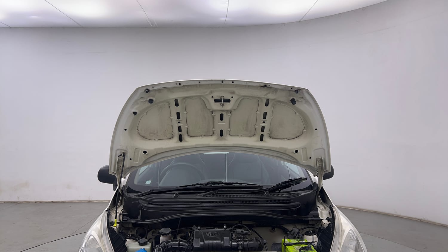 Used 2014 Hyundai Eon Era + Petrol Manual engine ENGINE & BONNET OPEN FRONT VIEW