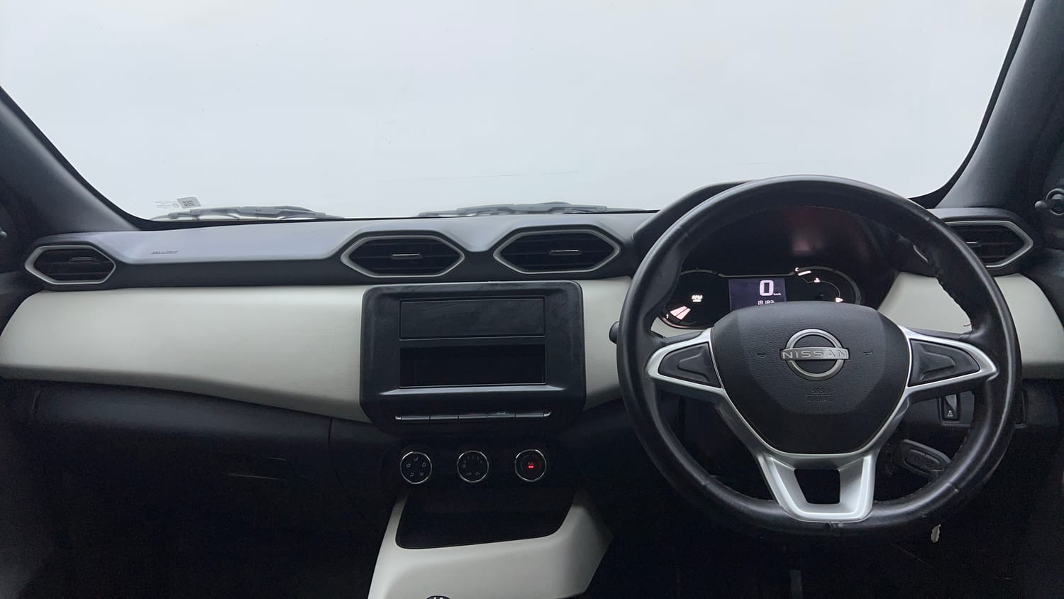 2024 Nissan Magnite XE-12