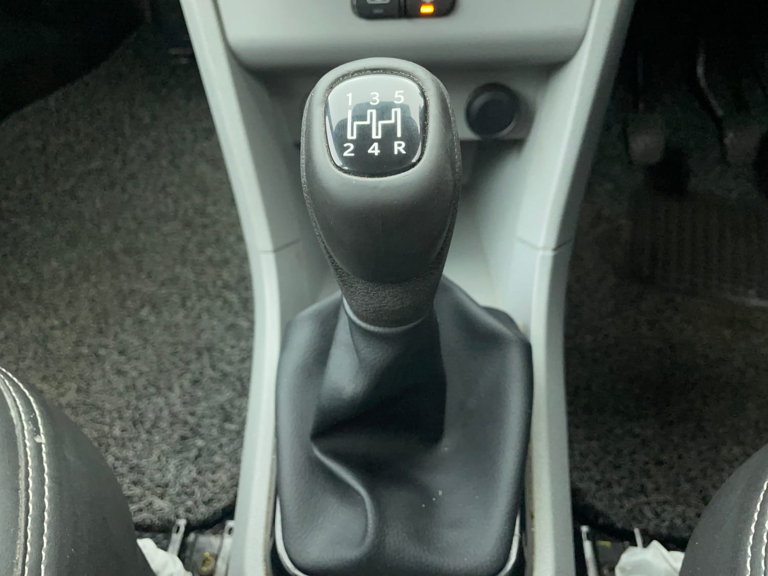Used 2022 Tata Tiago XZ Petrol Manual interior GEAR  KNOB VIEW