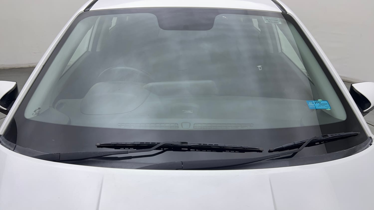 Used 2023 Hyundai i20 Asta (O) 1.2 IVT Petrol Automatic exterior FRONT WINDSHIELD VIEW