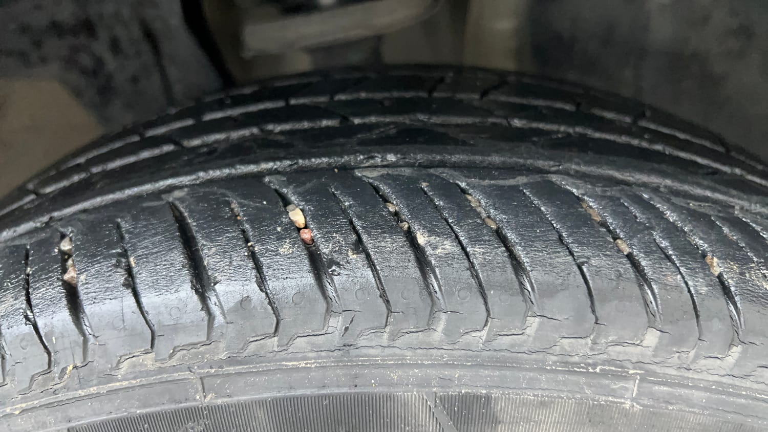 Used 2021 Renault Kiger RXL AMT Petrol Automatic tyres RIGHT FRONT TYRE TREAD VIEW