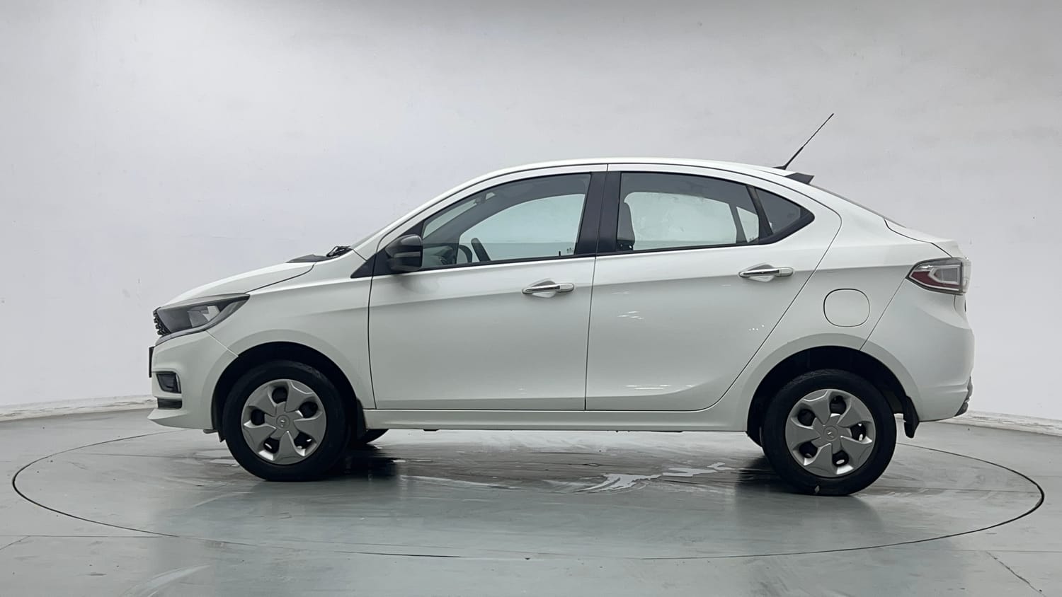 2022 Tata Tigor XZ CNG-1