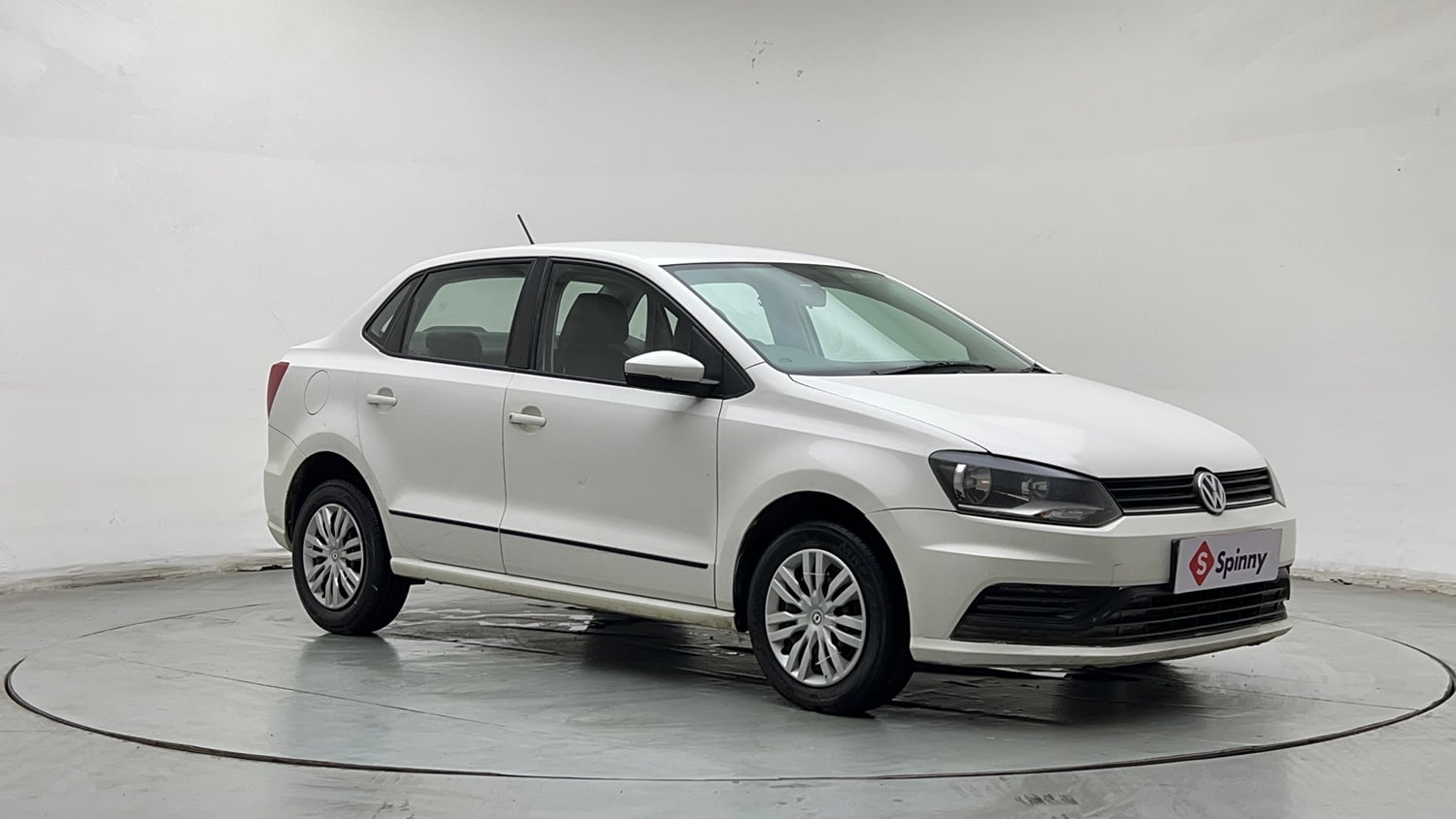 Used 2019 Volkswagen Ameo Trendline 1.5L (D) Diesel Manual exterior RIGHT FRONT CORNER VIEW