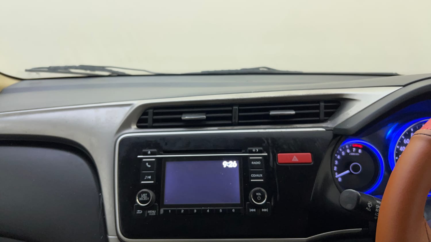 Used 2015 Honda City V Petrol Manual top_features Integrated (in-dash) music system