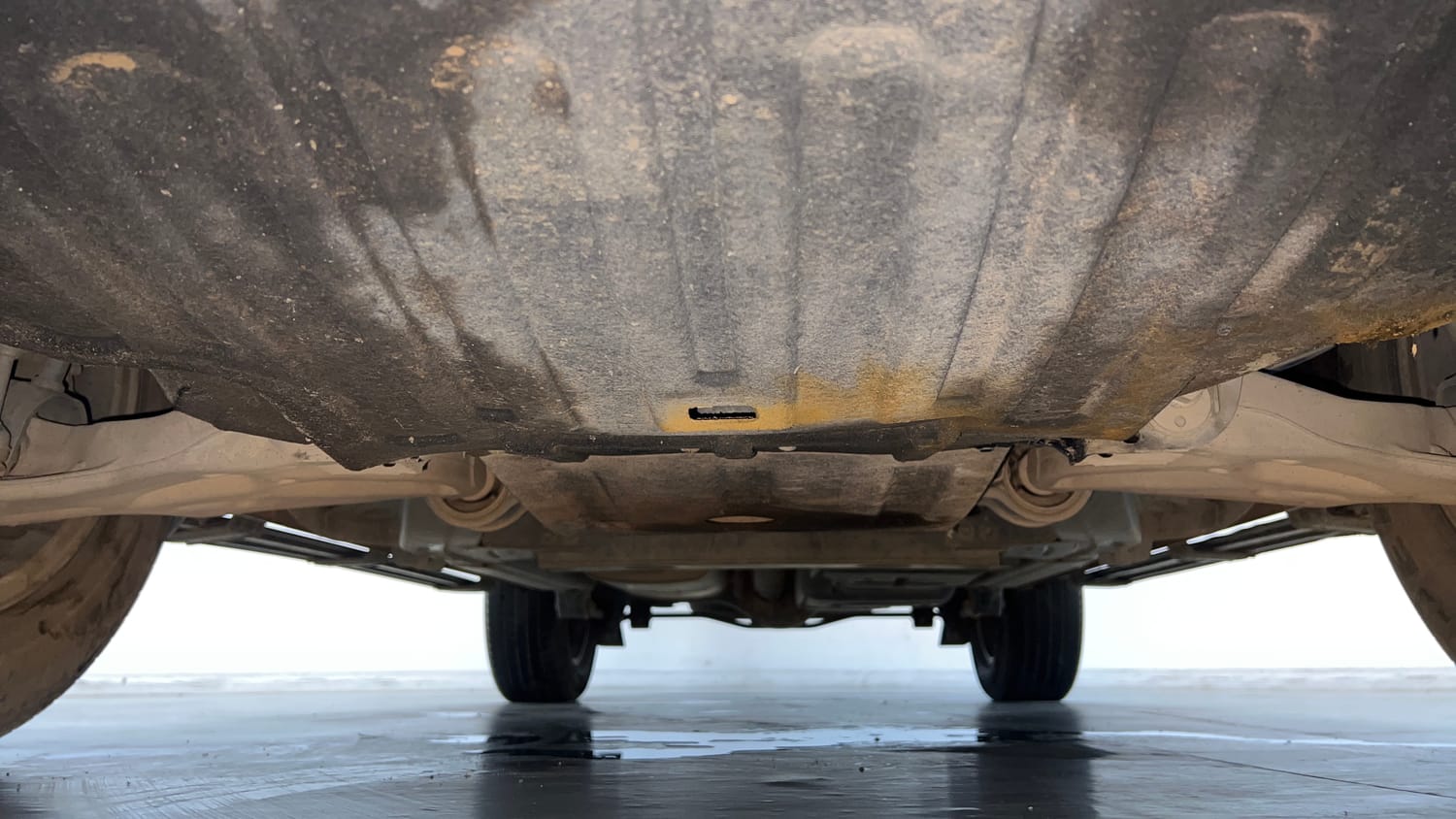 Used 2023 Mahindra Scorpio N Z8 L Petrol AT 7 STR Petrol Automatic extra FRONT LEFT UNDERBODY VIEW