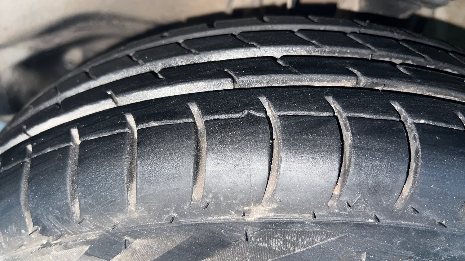 Used 2021 Maruti Suzuki Alto 800 VXi Petrol Manual tyres LEFT FRONT TYRE TREAD VIEW