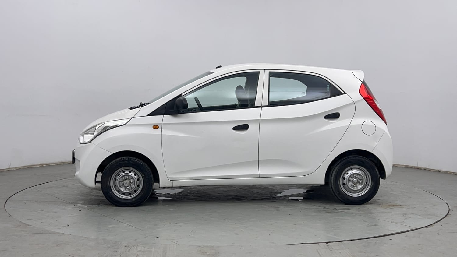 Used 2014 Hyundai Eon Era + Petrol Manual exterior LEFT SIDE VIEW