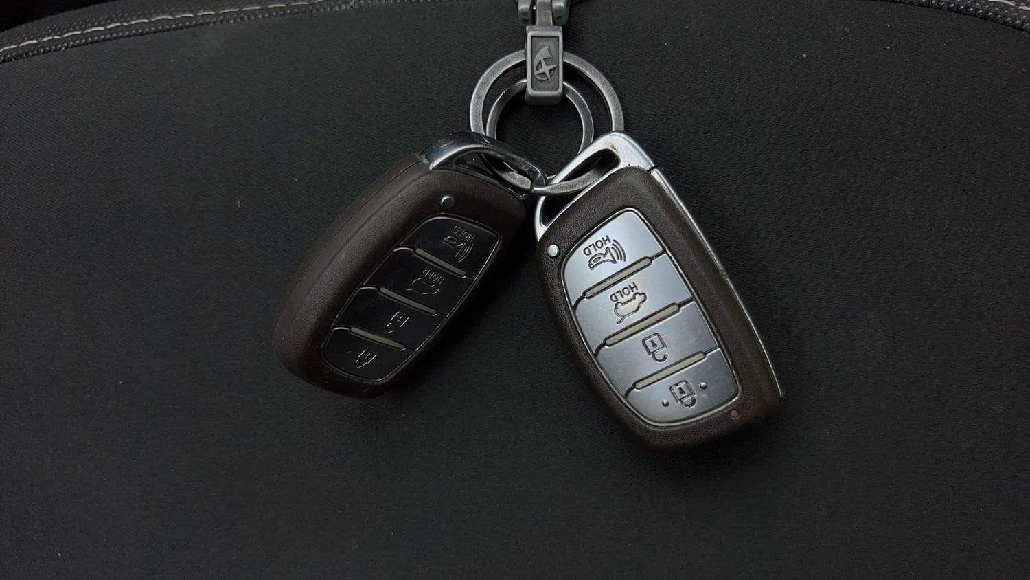 Used 2023 Hyundai i20 Asta (O) 1.2 IVT Petrol Automatic extra CAR KEY VIEW