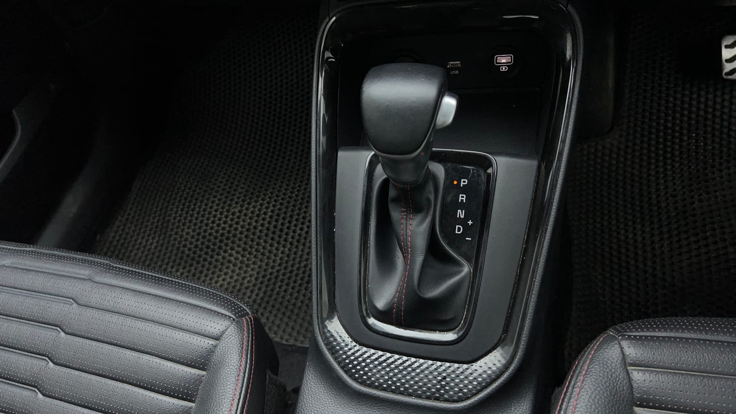 2021 Kia Sonet GTX Plus 1.0 DCT-16