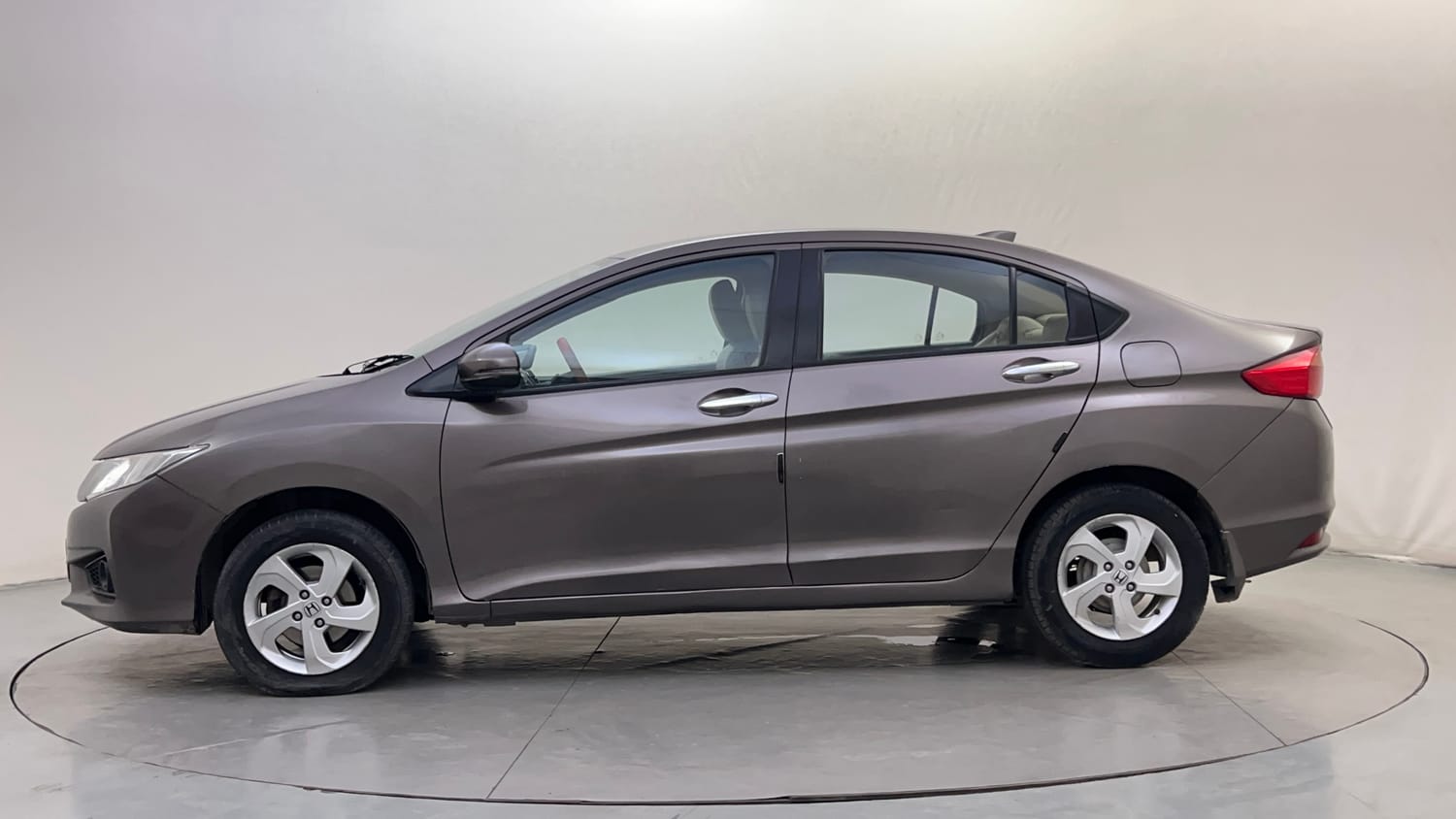 Used 2015 Honda City V Petrol Manual exterior LEFT SIDE VIEW