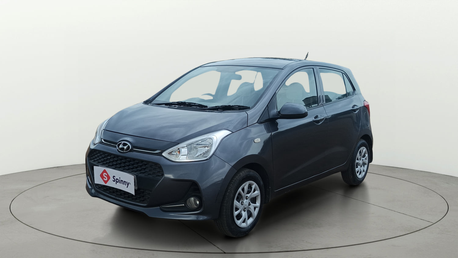 Used 2017 Hyundai Grand i10 Magna 1.2 Kappa VTVT Petrol Manual exterior LEFT FRONT CORNER VIEW