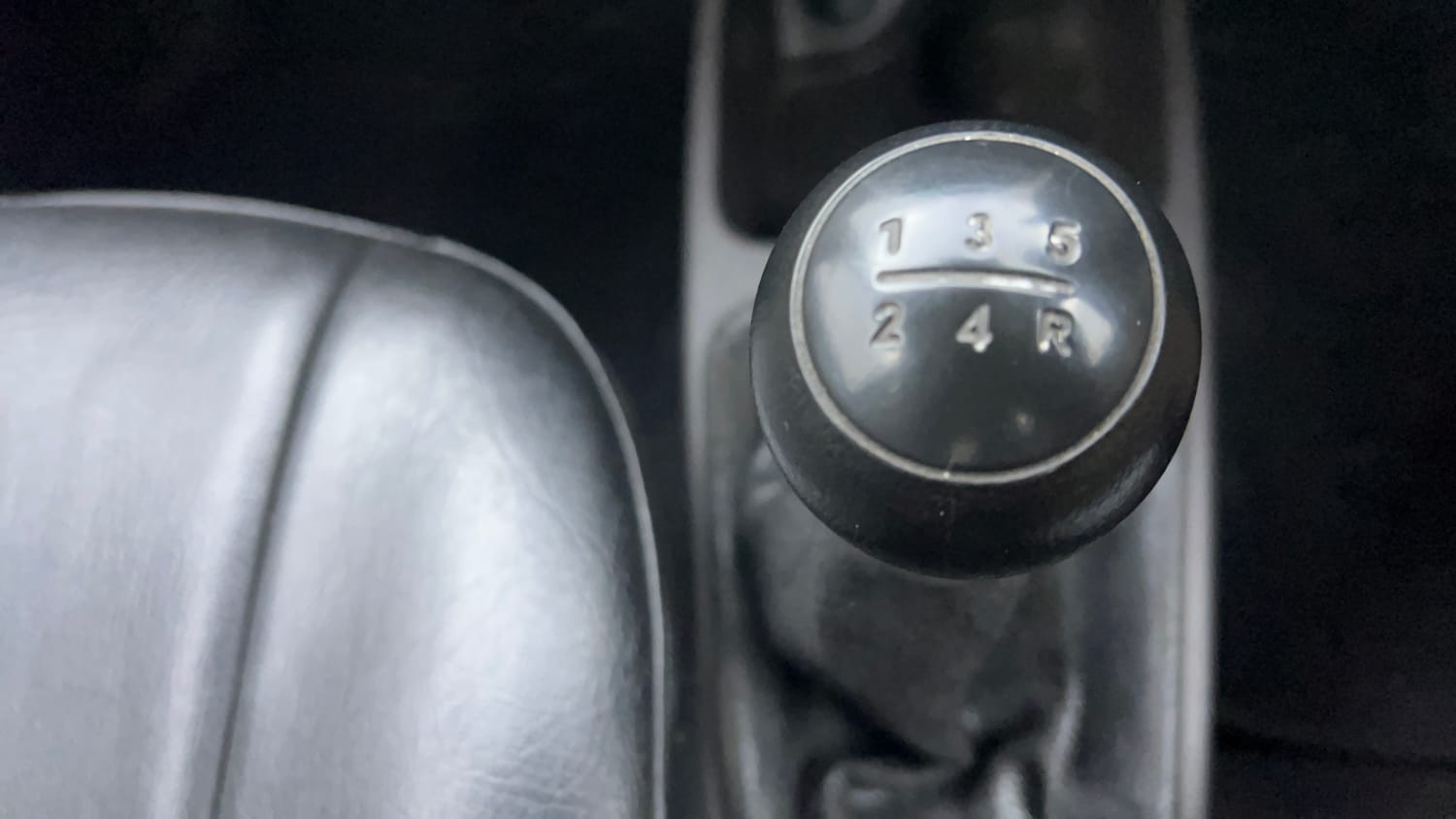 Used 2014 Hyundai Eon Era + Petrol Manual interior GEAR  KNOB VIEW