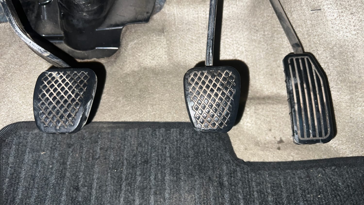 Used 2016 Honda Amaze 1.2 SX i-VTEC Petrol Manual interior PEDALS VIEW