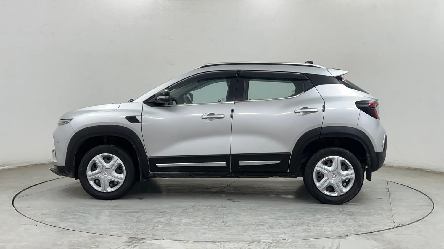 Used 2021 Renault Kiger RXL AMT Petrol Automatic exterior LEFT SIDE VIEW