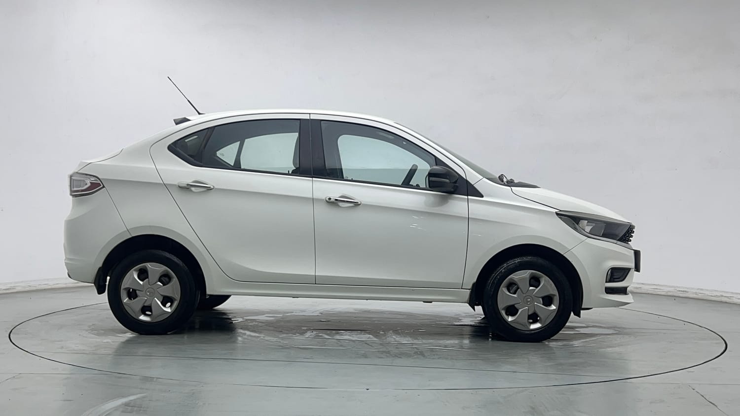 2022 Tata Tigor XZ CNG-5