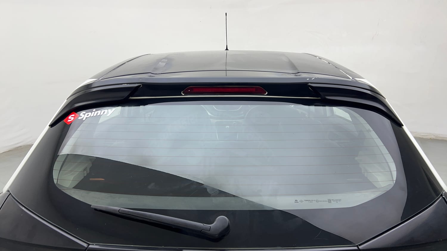 Used 2022 Tata Altroz XZ Petrol Petrol Manual exterior BACK WINDSHIELD VIEW
