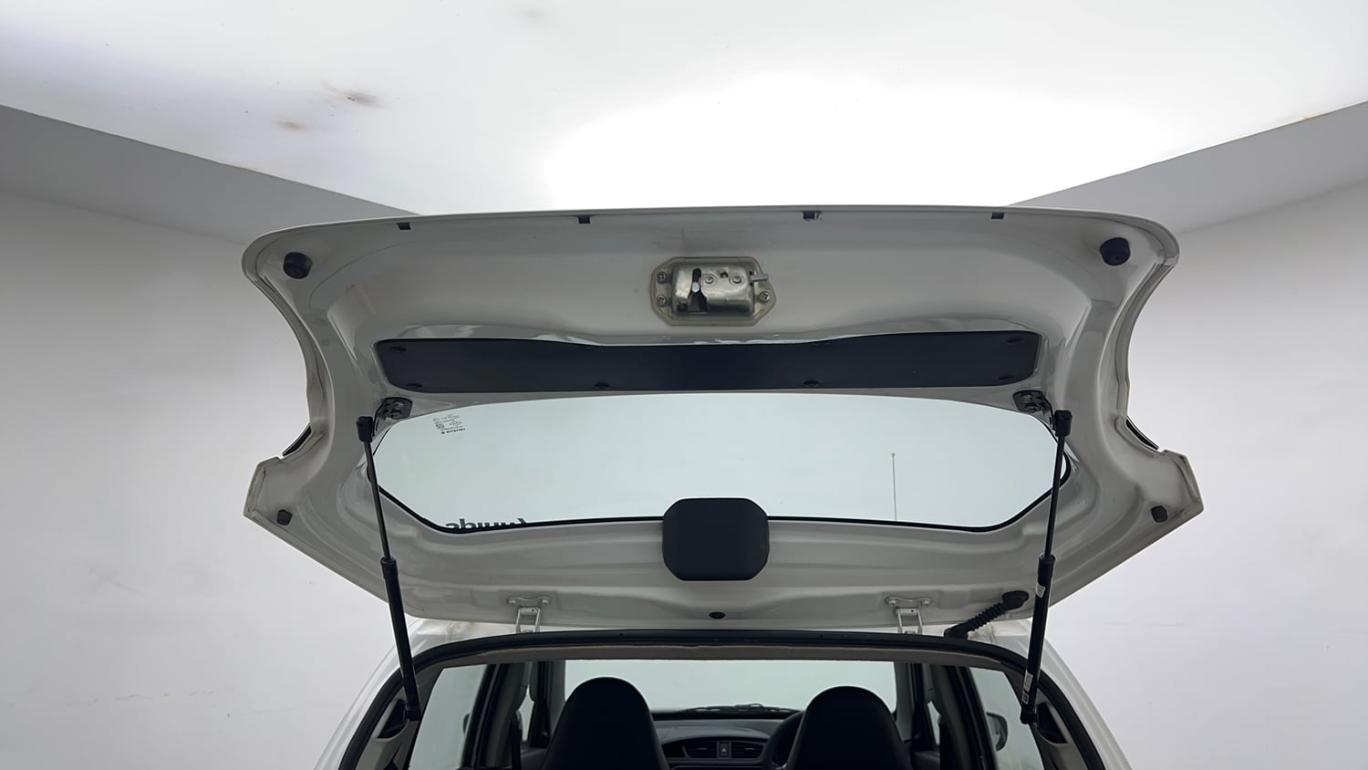 Used 2021 Maruti Suzuki Alto 800 VXi Petrol Manual interior DICKY DOOR OPEN VIEW