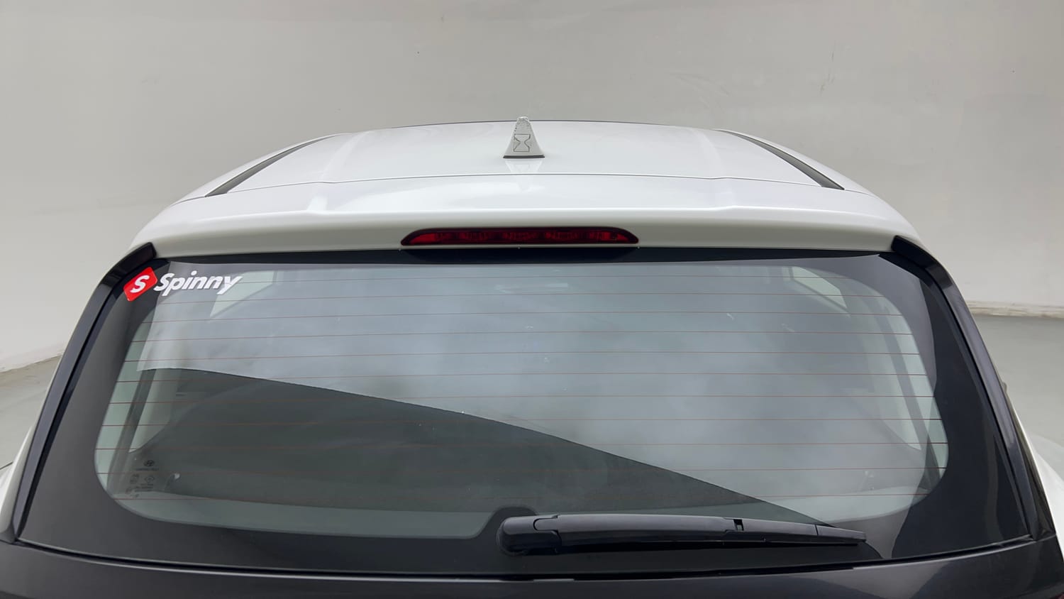 Used 2023 Hyundai i20 Asta (O) 1.2 IVT Petrol Automatic exterior BACK WINDSHIELD VIEW