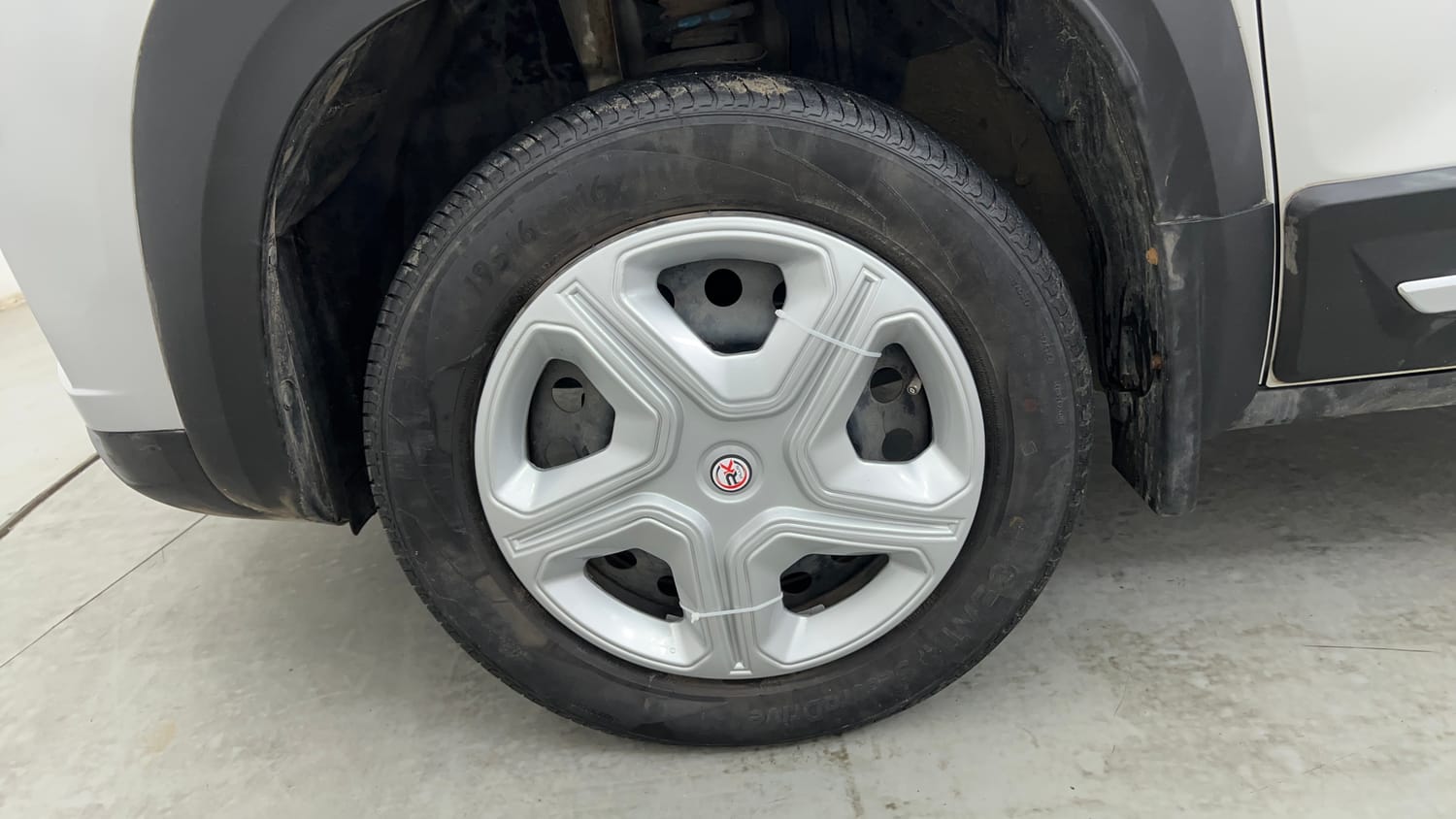 Used 2021 Renault Kiger RXL AMT Petrol Automatic tyres LEFT FRONT TYRE RIM VIEW