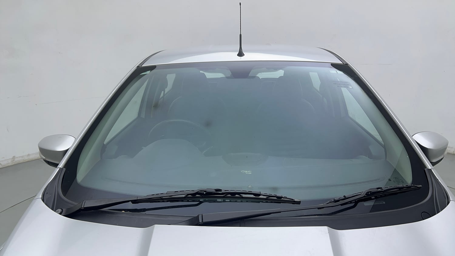 Used 2016 Ford Figo Titanium 1.2 Ti-VCT Petrol Manual exterior FRONT WINDSHIELD VIEW
