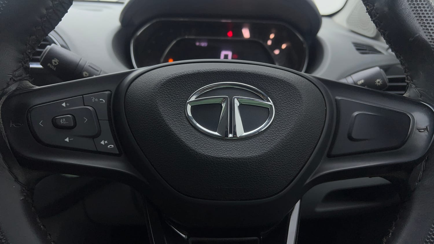 2022 Tata Tigor XZ CNG-45
