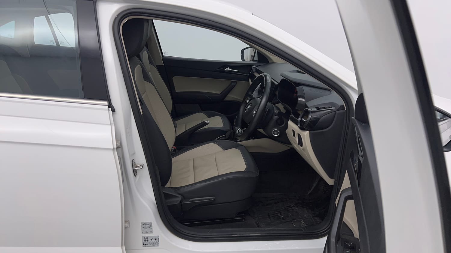 Used 2022 Skoda Slavia Style 1.5L TSI DSG Petrol Automatic interior RIGHT SIDE FRONT DOOR CABIN VIEW