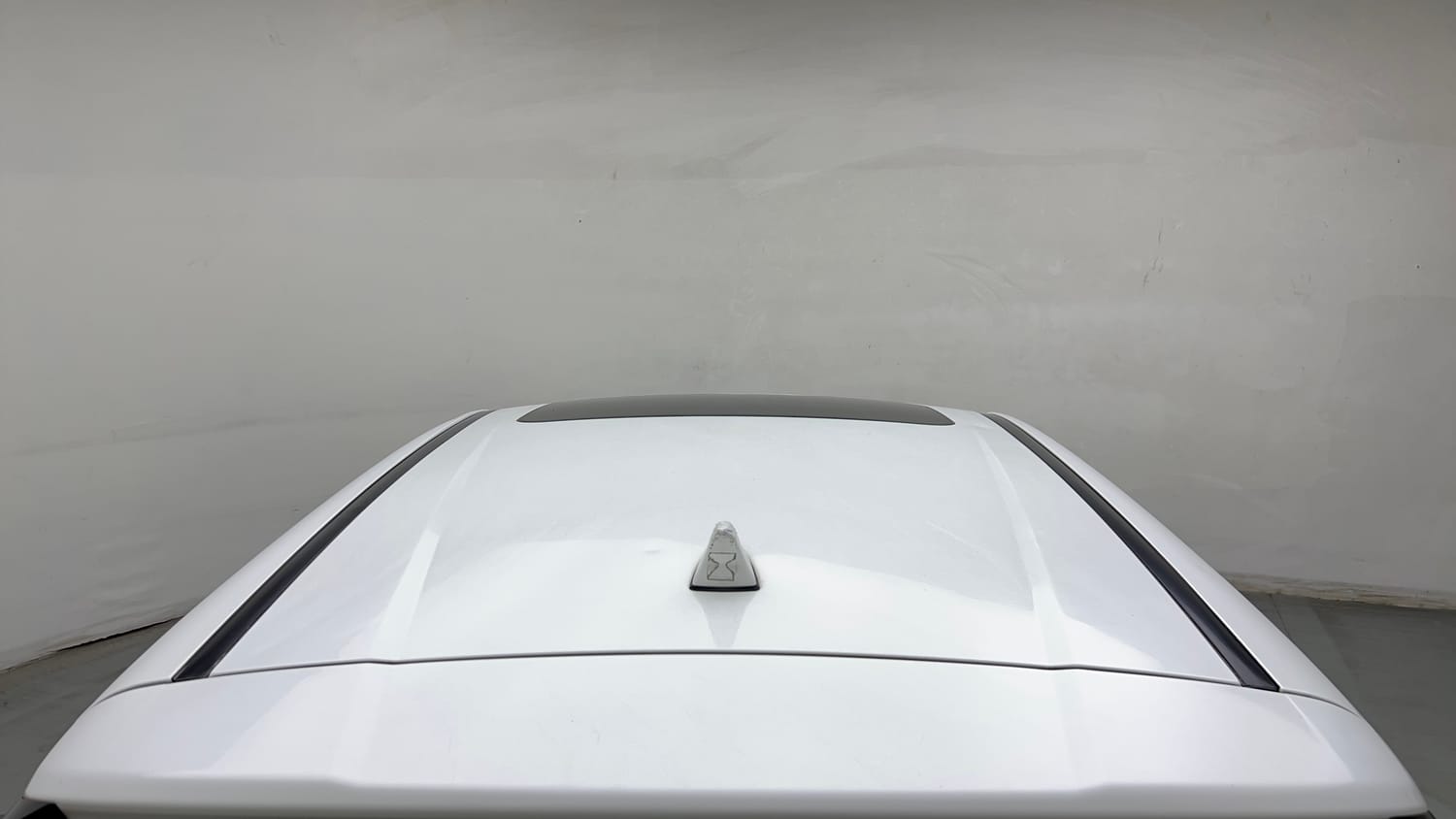 Used 2023 Hyundai i20 Asta (O) 1.2 IVT Petrol Automatic exterior EXTERIOR ROOF VIEW