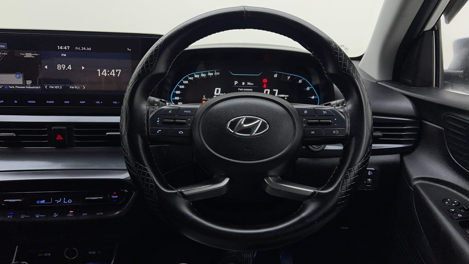 Used 2023 Hyundai i20 Asta (O) 1.2 IVT Petrol Automatic interior STEERING VIEW