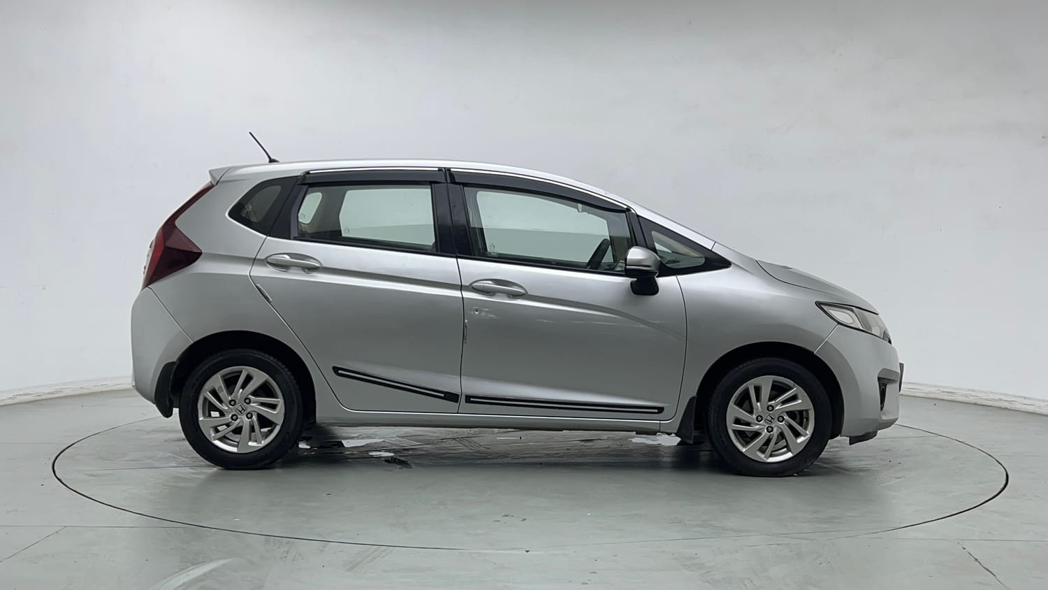 2017 Honda Jazz V Petrol-5
