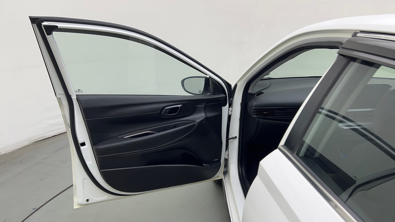 Used 2023 Hyundai i20 Asta (O) 1.2 IVT Petrol Automatic interior LEFT FRONT DOOR OPEN VIEW