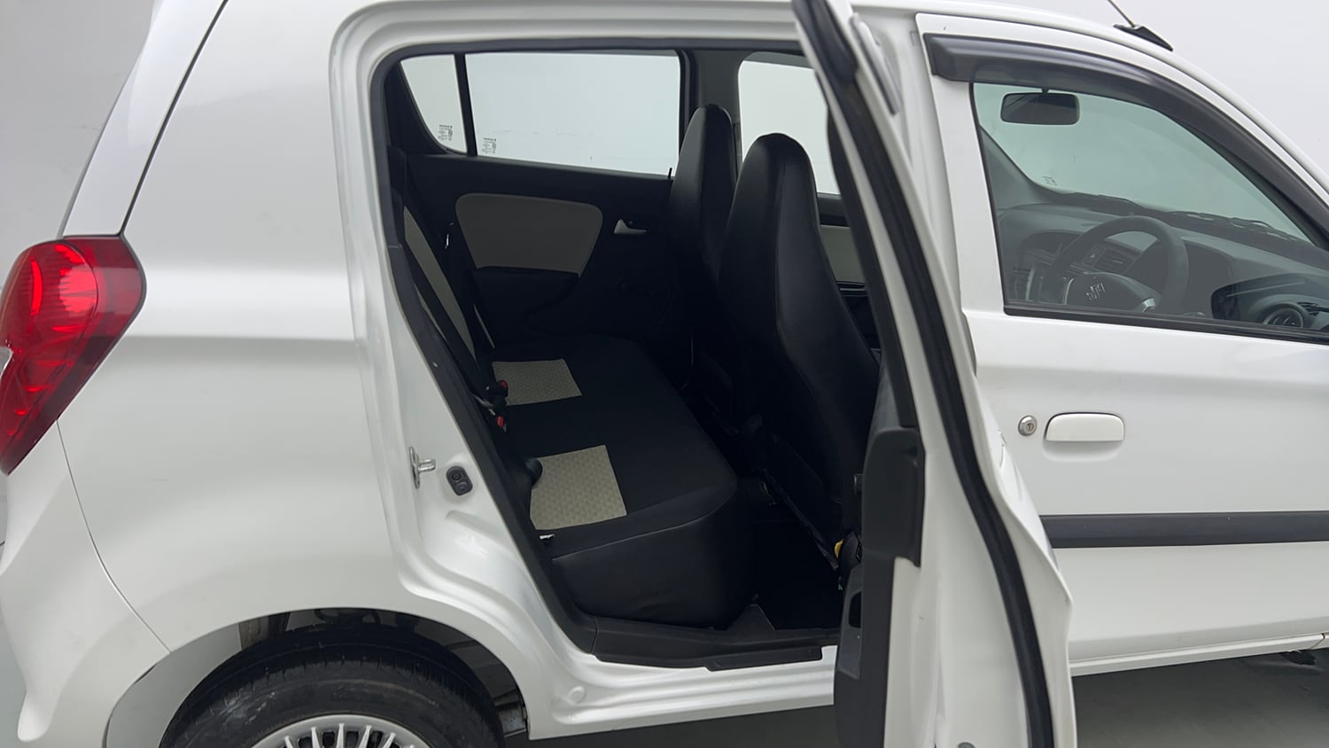 Used 2021 Maruti Suzuki Alto 800 VXi Petrol Manual interior RIGHT SIDE REAR DOOR CABIN VIEW