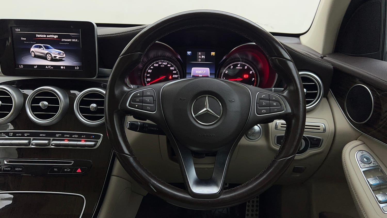 2017 Mercedes-Benz GLC 300 Progressive-14