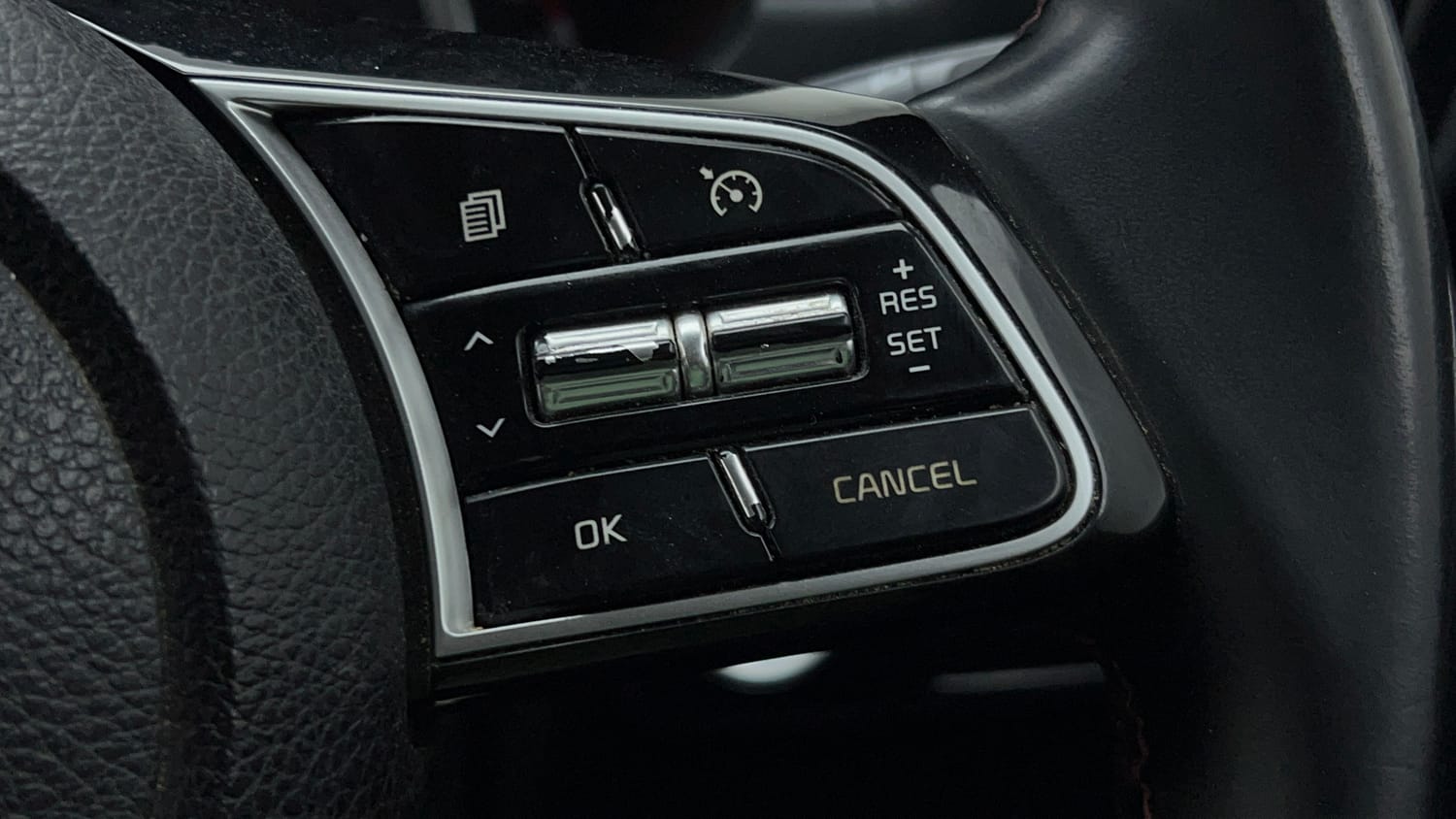 2021 Kia Sonet GTX Plus 1.0 DCT-41