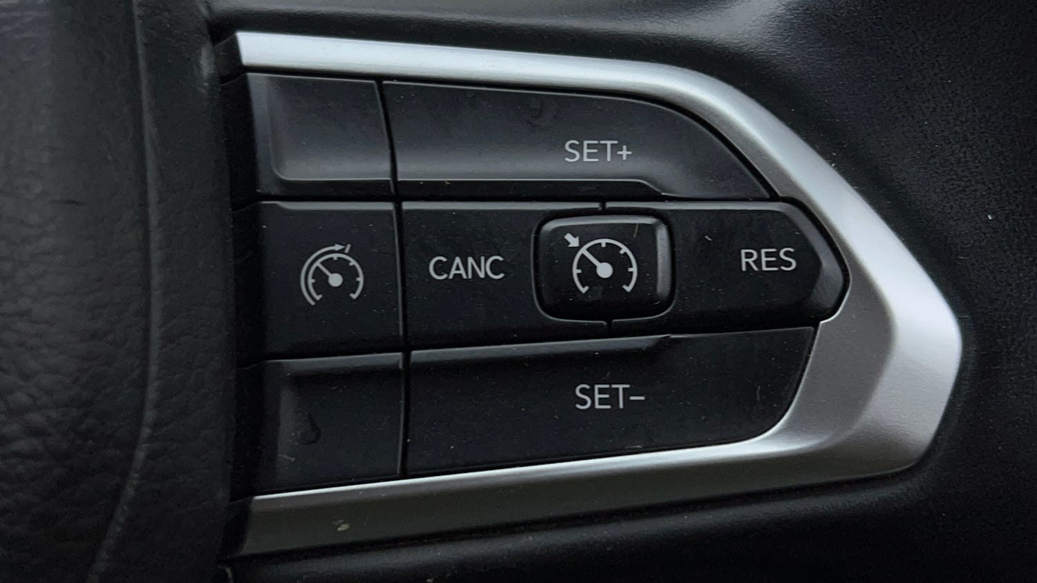 2022 Jeep Compass Limited (O) 1.4 Petrol DCT-41