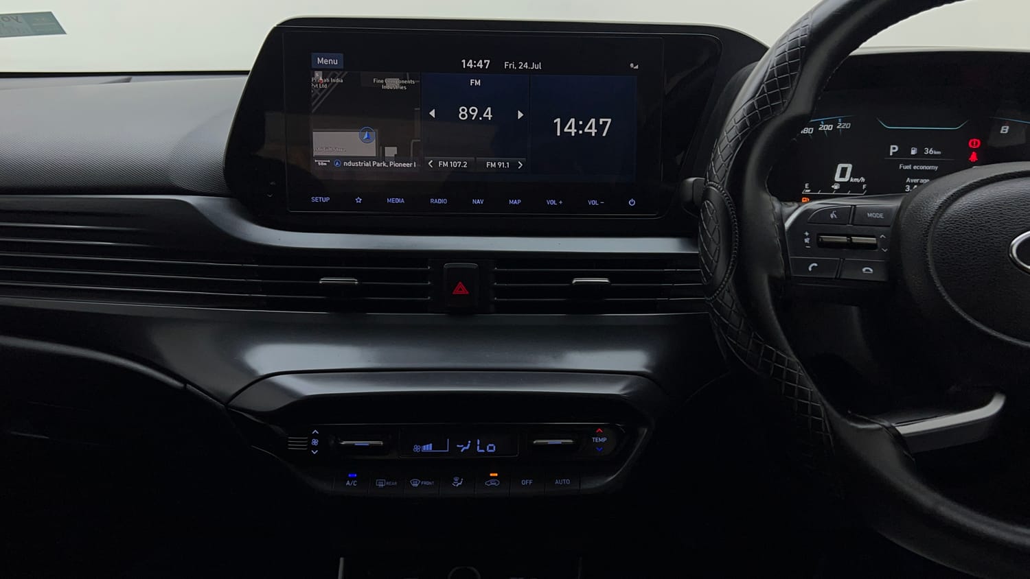 Used 2023 Hyundai i20 Asta (O) 1.2 IVT Petrol Automatic interior MUSIC SYSTEM & AC CONTROL VIEW