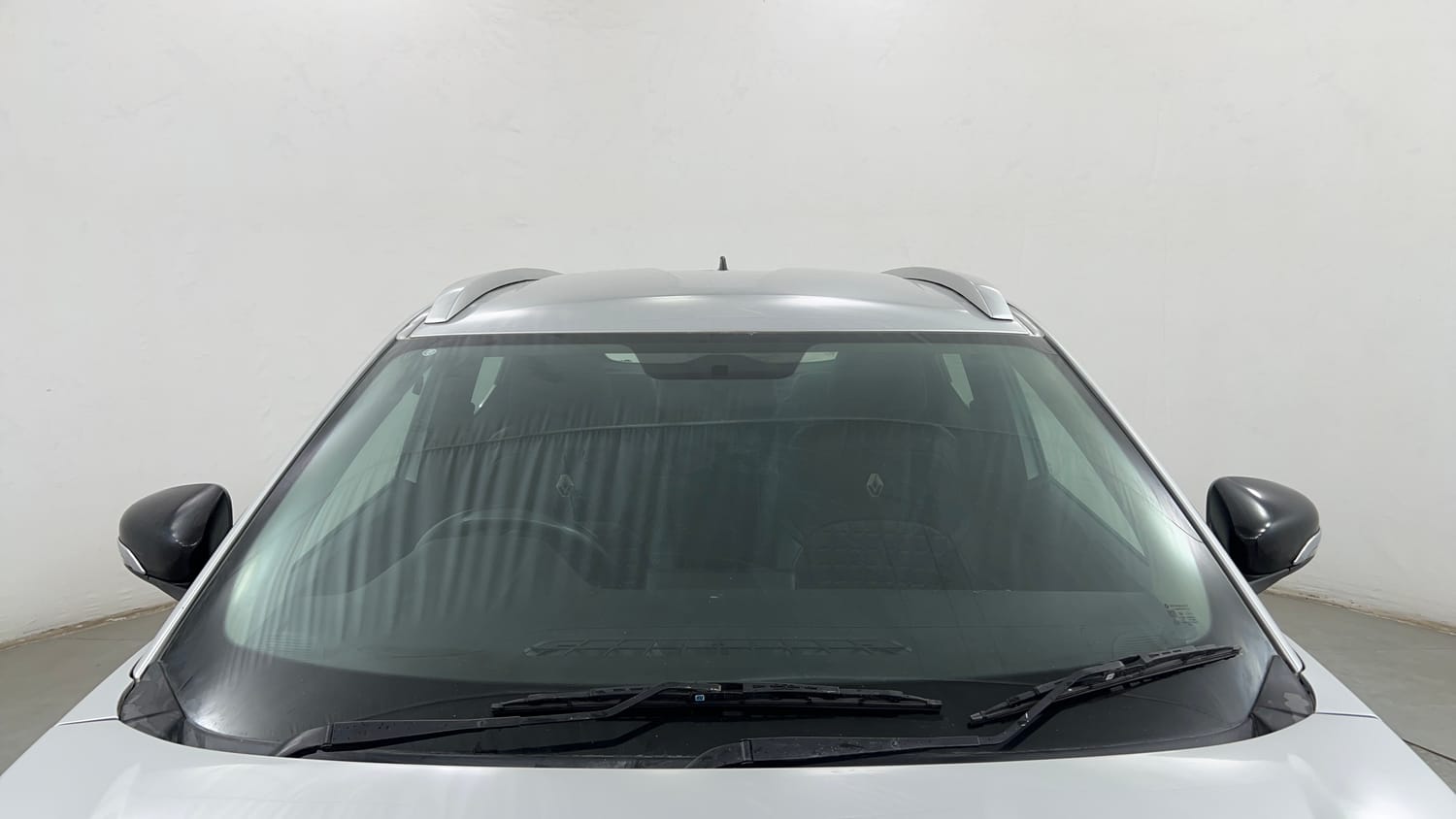 Used 2021 Renault Kiger RXL AMT Petrol Automatic exterior FRONT WINDSHIELD VIEW