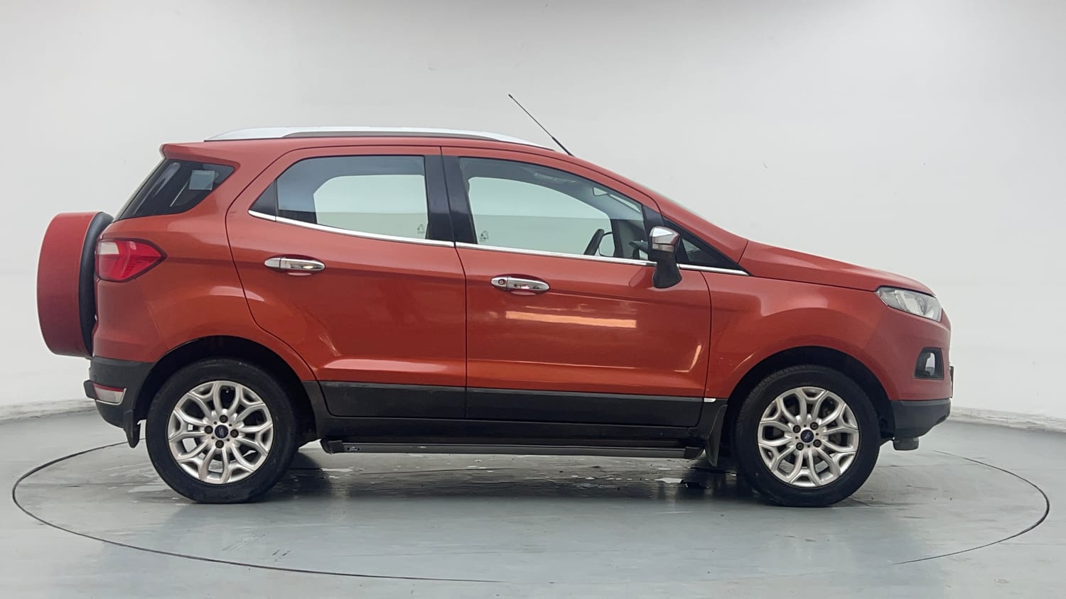 Used 2014 Ford EcoSport Titanium 1.5 Ti-VCT Petrol Manual exterior RIGHT SIDE VIEW