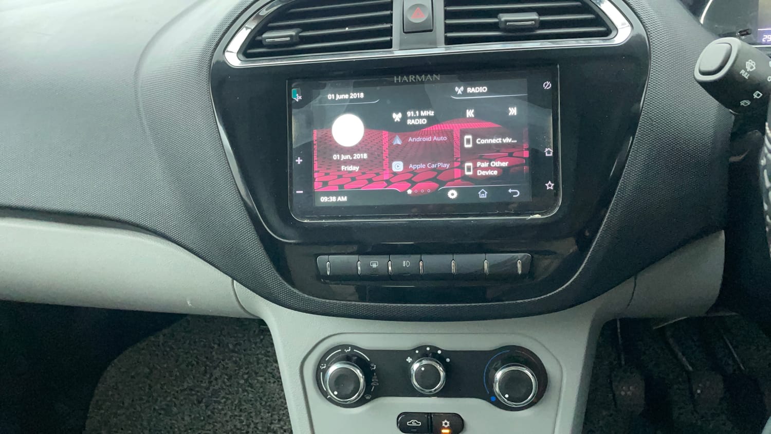 Used 2022 Tata Tiago XZ Petrol Manual interior MUSIC SYSTEM & AC CONTROL VIEW