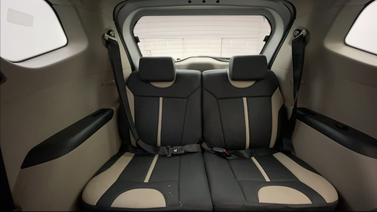 Used 2019 Renault Triber RXZ Petrol Manual interior THIRD ROW SEAT